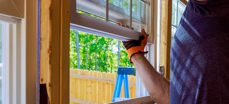 >Bay Window Curtain Rail Track in San Lorenzo, CA